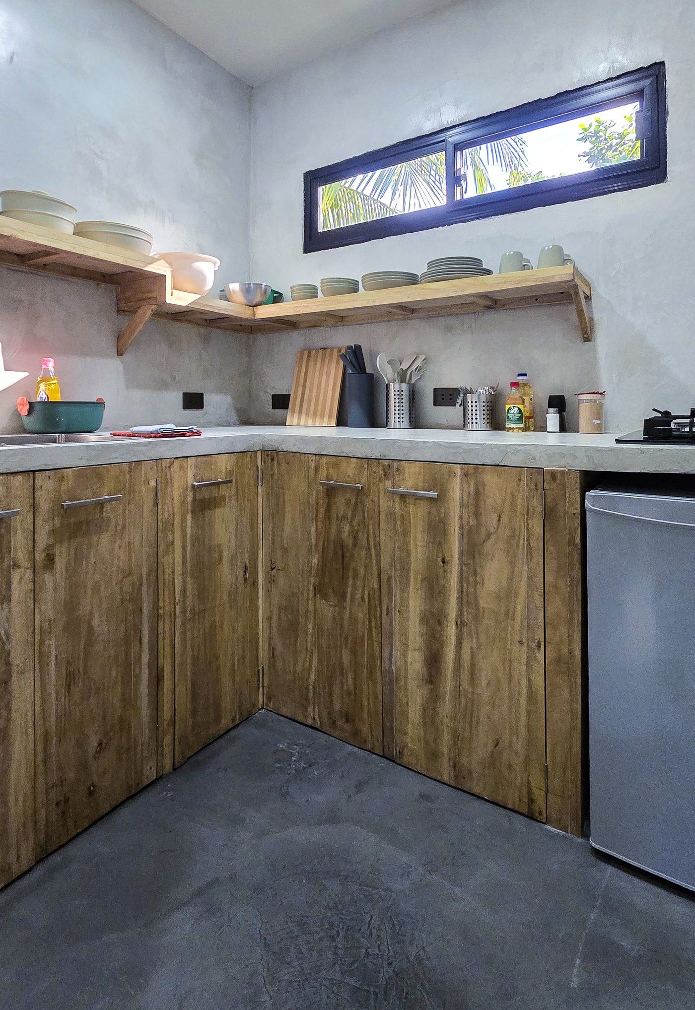 Fully equipped kitchen, Lagalag Stays El Nido